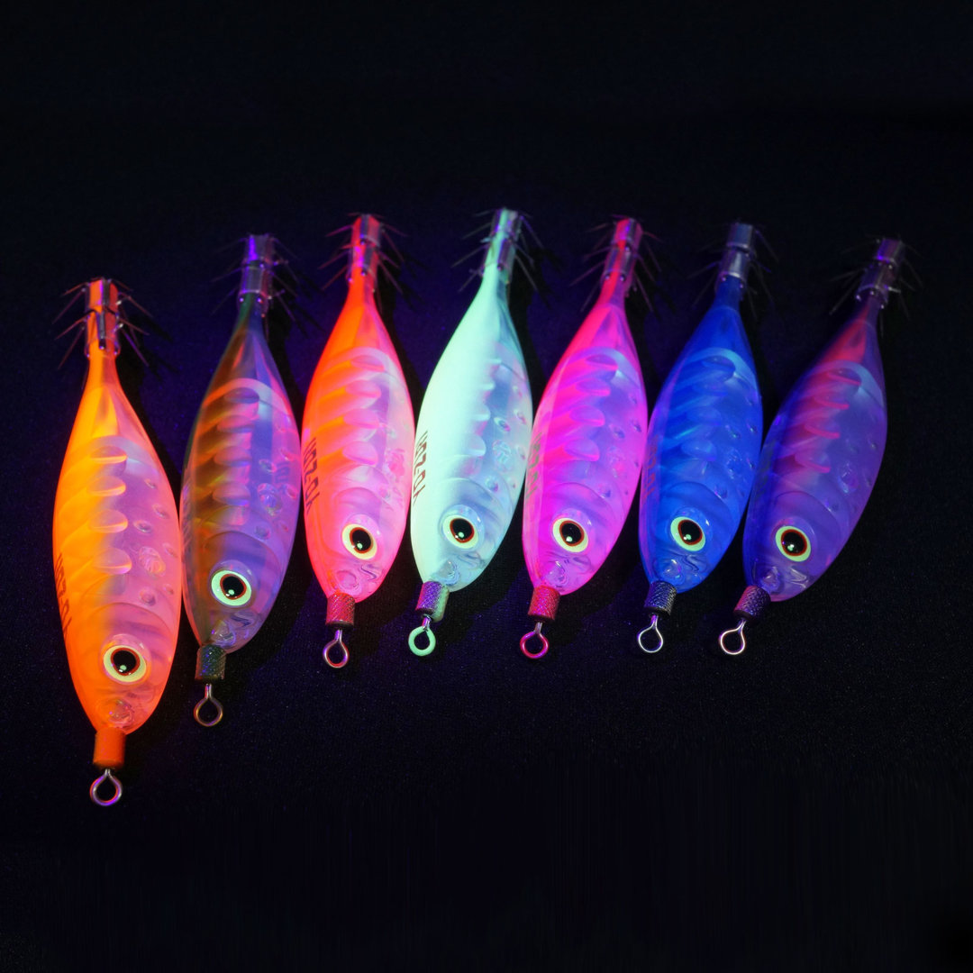 4293_yo_zuri_squid_jig_crystal_ultra_aurora_y2_a1521_inst3_uv.jpg