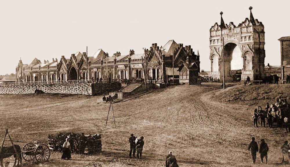 Арка Благовещенск1.jpg