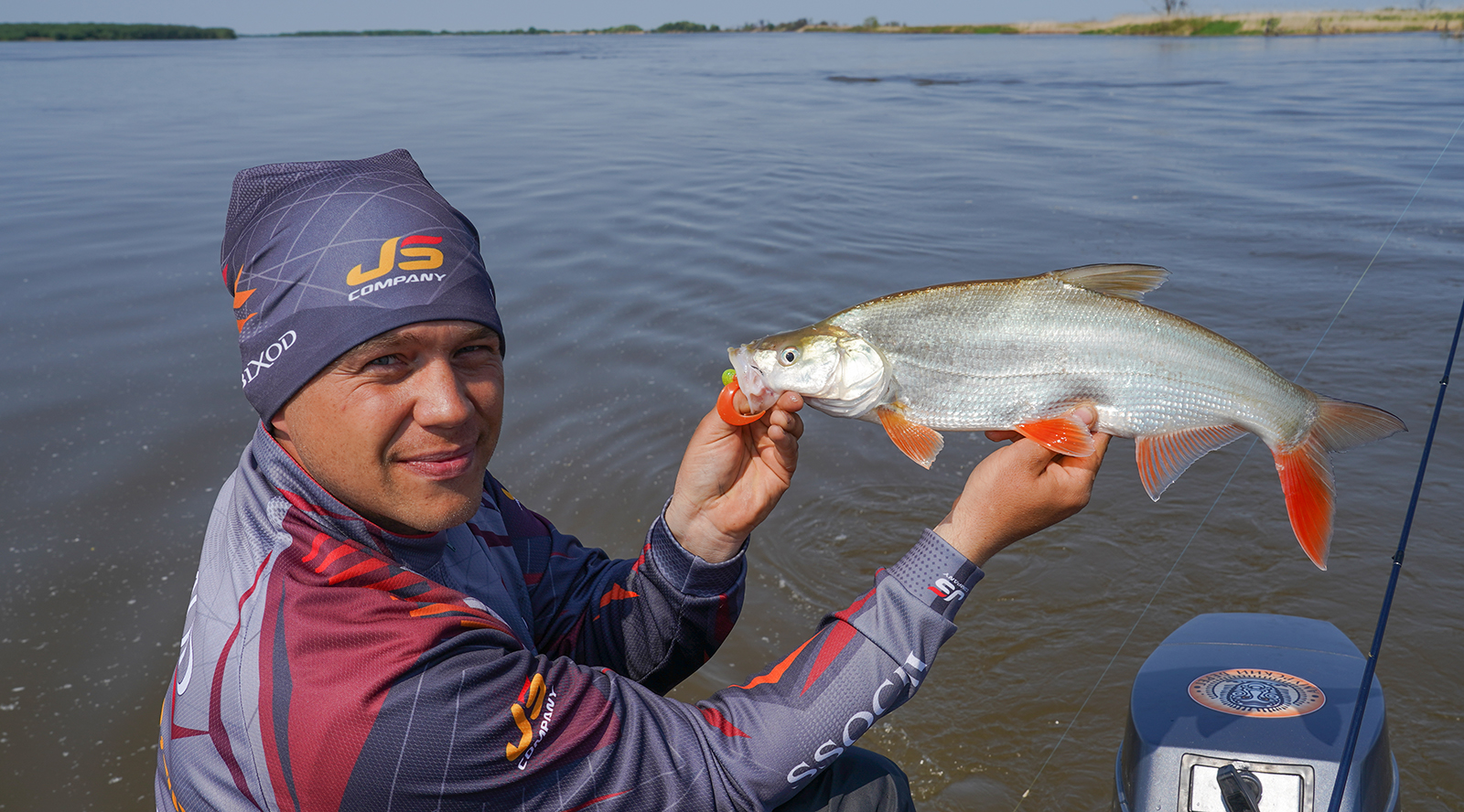 DSC05825_1600.jpg