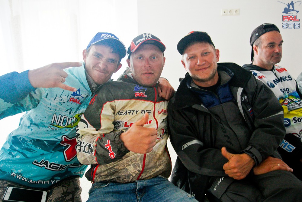 ffe77308acfe7f4bc3c316aa4cb622e8.jpg
