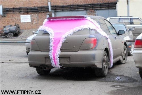 kalhotky_na_auto.jpg