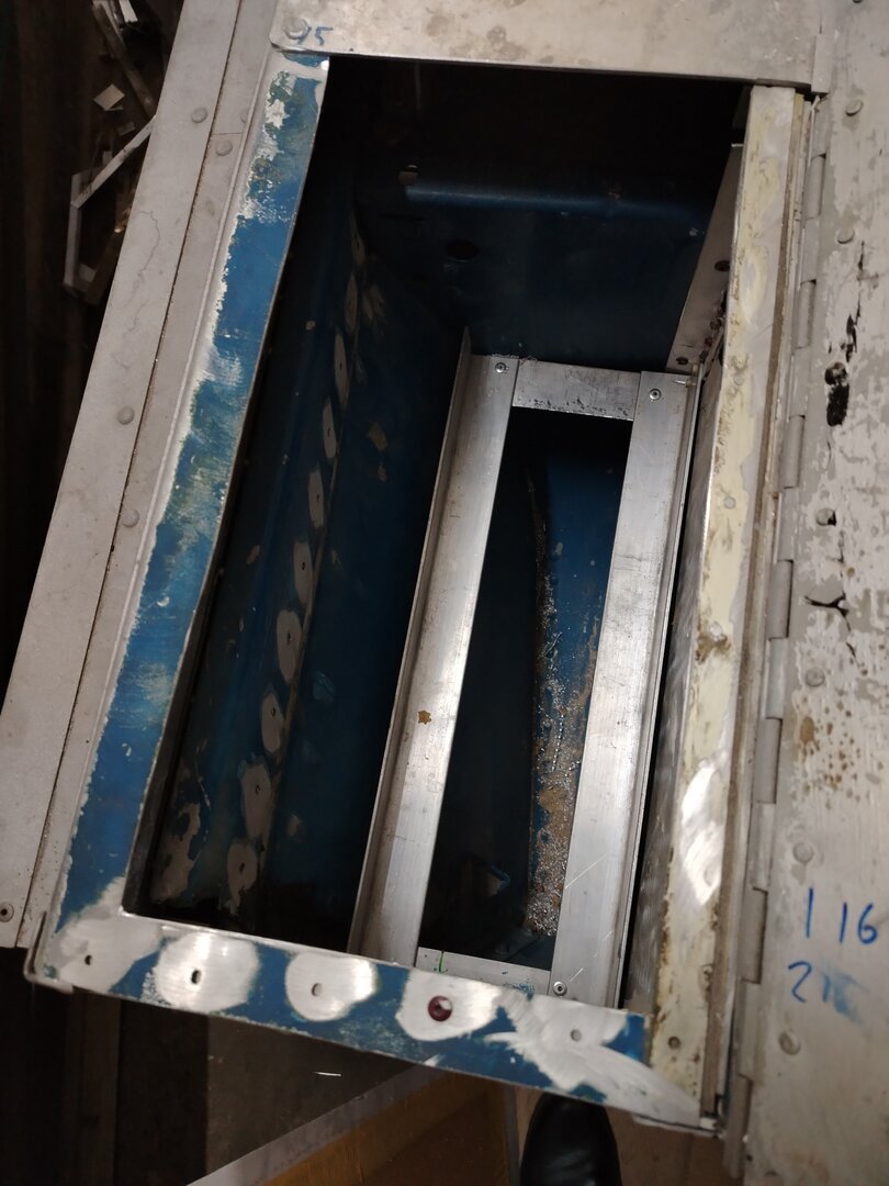 колодец под аккумулятор.jpg