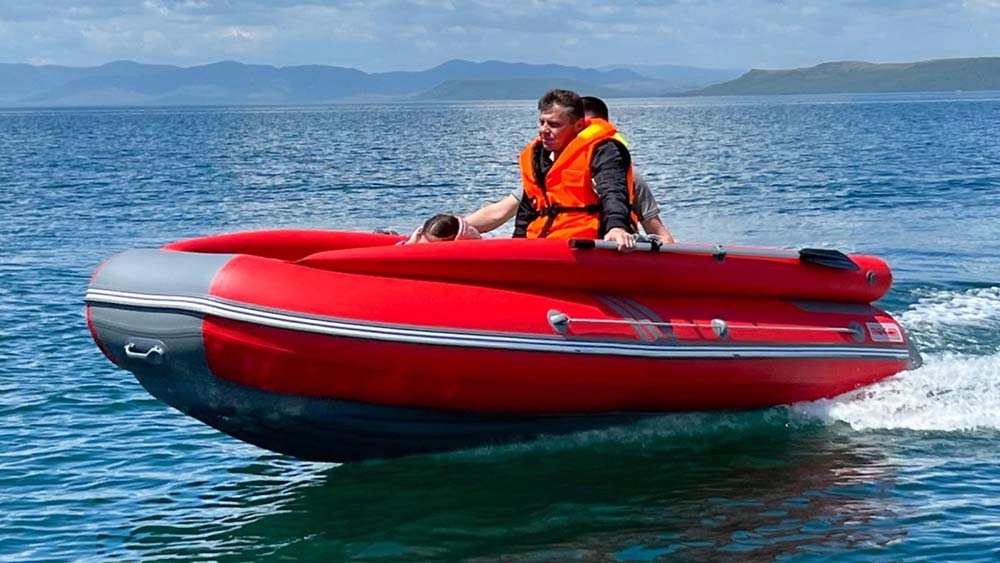 красный серый 1000.jpg