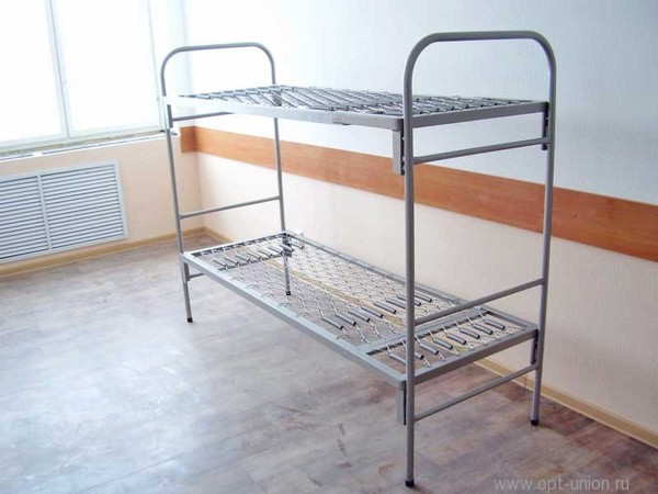 кровать.jpg