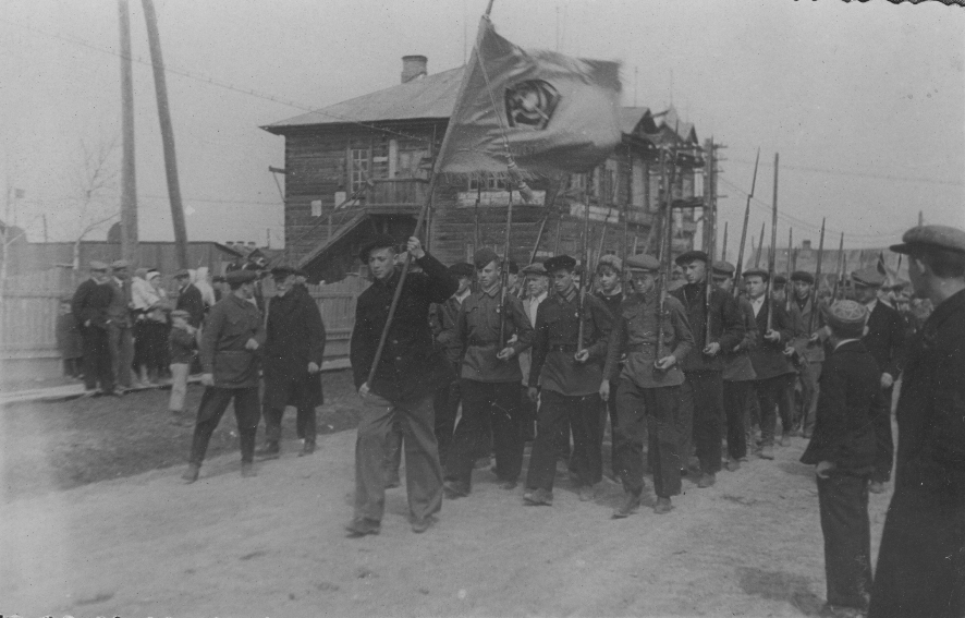 Майская-демонстрация,-1941-г.jpg