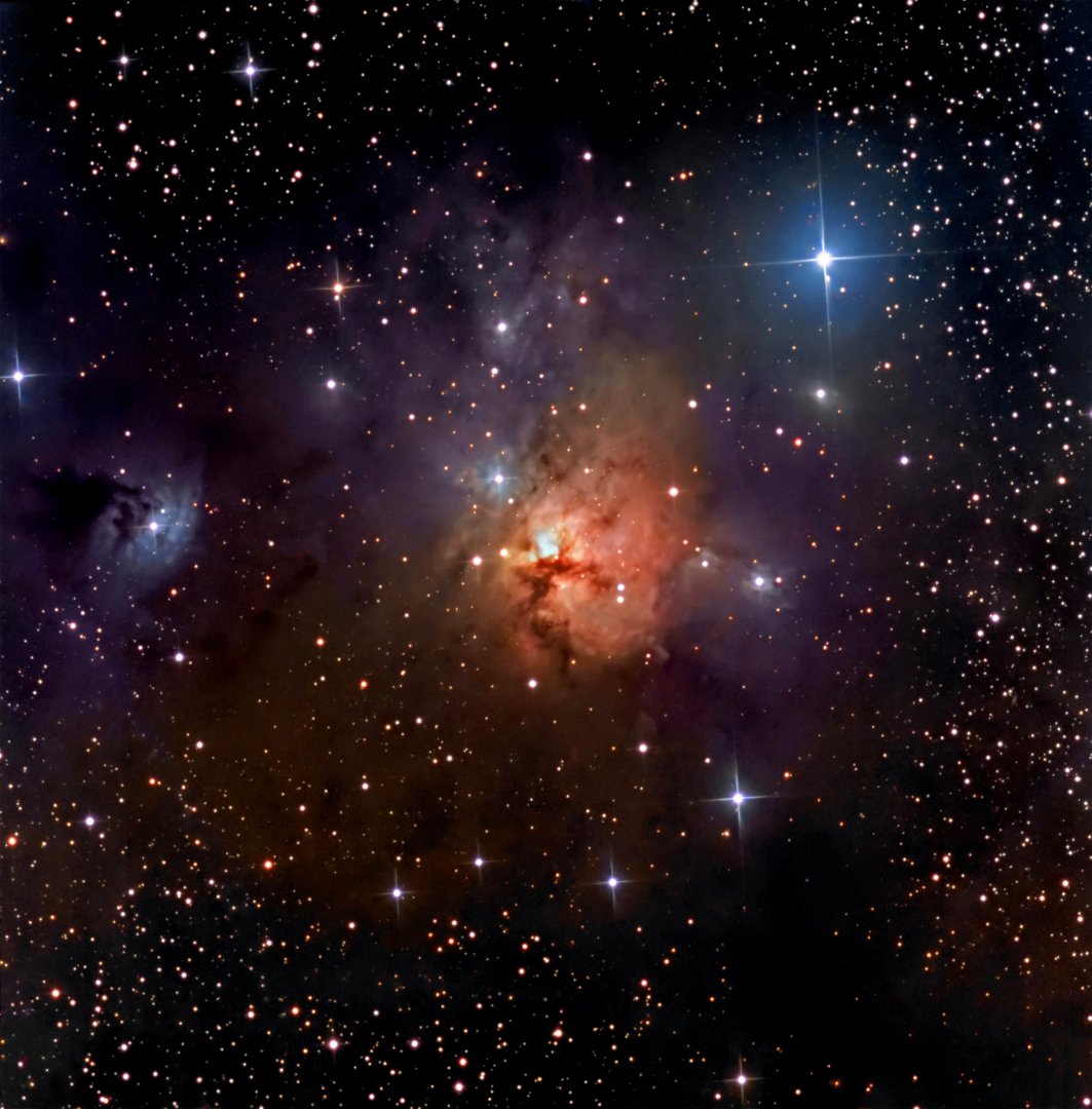NGC1579 северная Трехраздельная туманность - копия.jpg