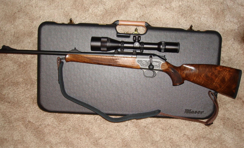 охотничьи карабины для левшей.jpg