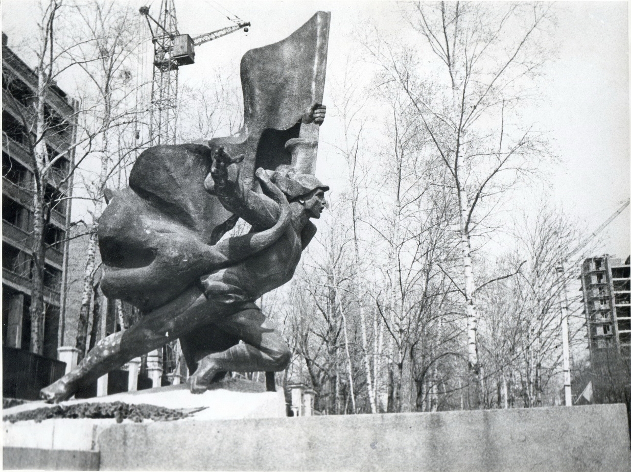 Памятник комсомольцам, погибшим 19 декабря 1921 года при обороне Хабаровска гк29934668.jpg
