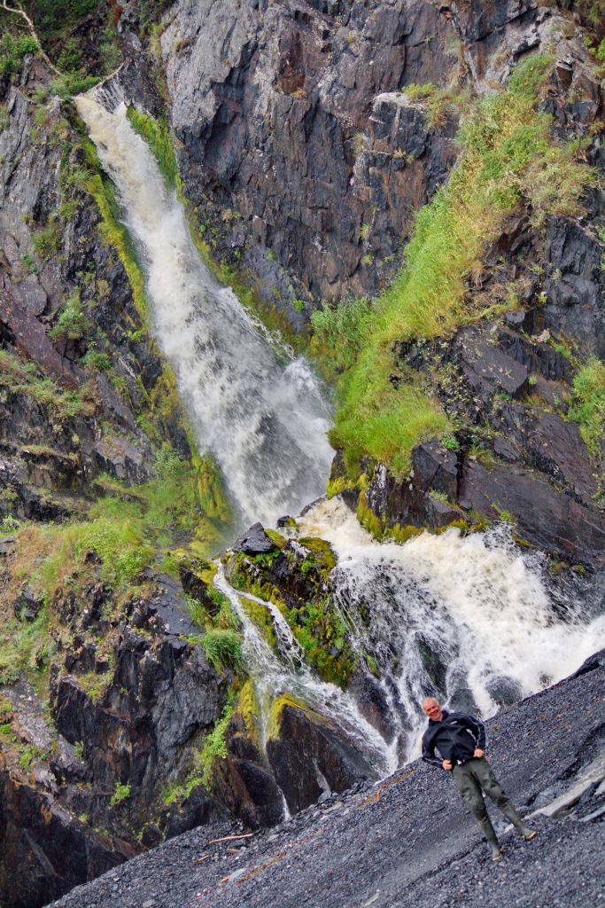 Шантарский водопад веб.jpg