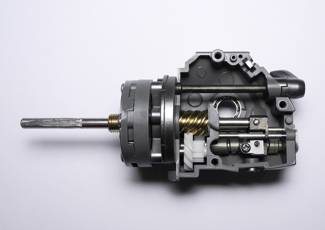 shimano_twin_power_2500_fa_10.jpg