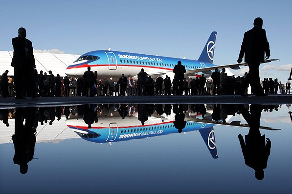 sukhoi_superjet100_01.jpg