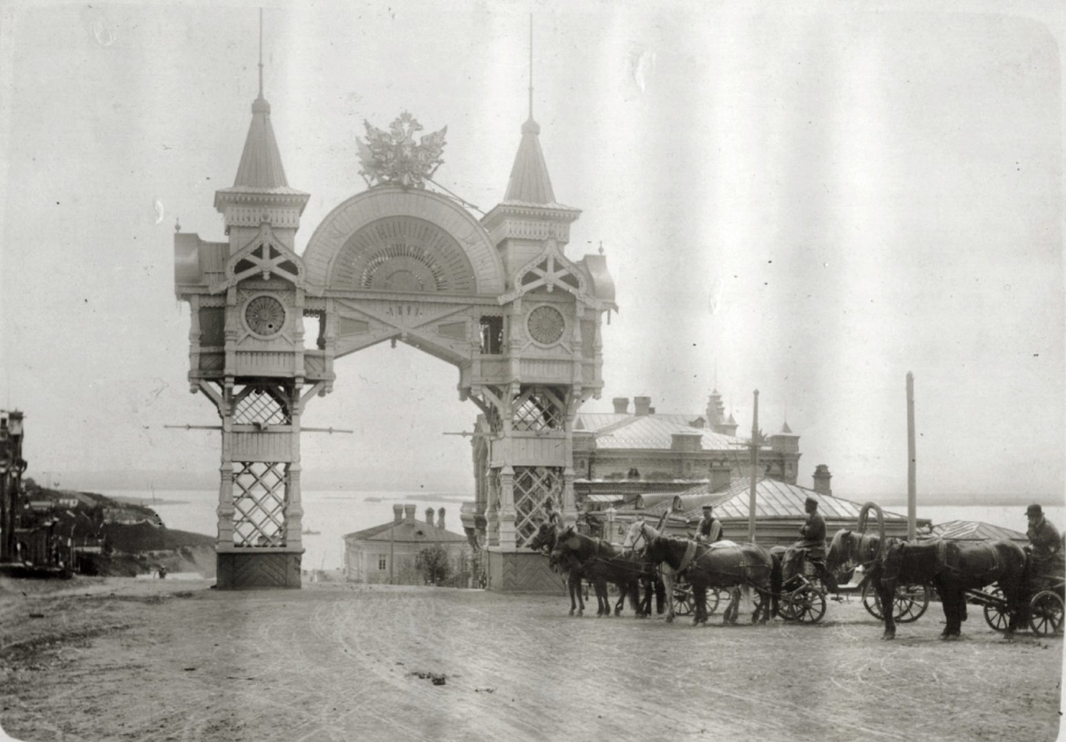 Триумфальная арка.jpg