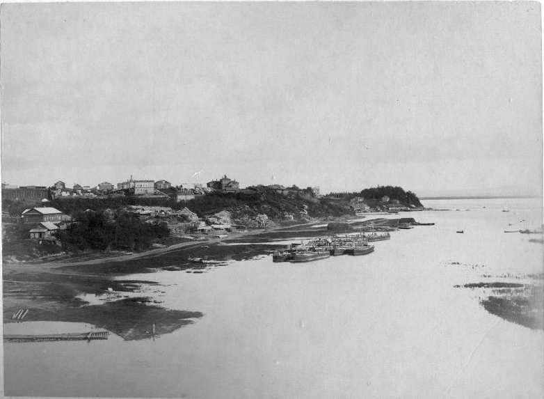 Вид на утес, Чердымовку и Военную гору Э. Нино до 1896г.jpg