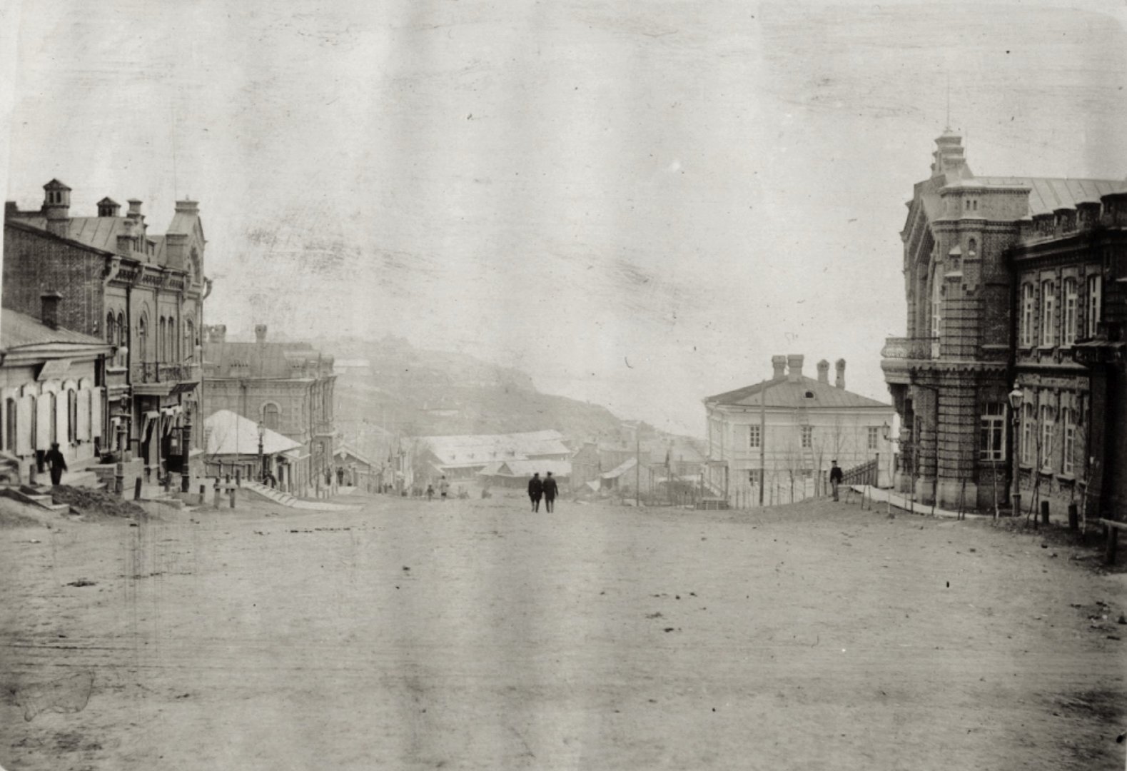 Вид от арки к базару.jpg