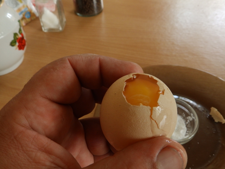 вскрыл верх.JPG