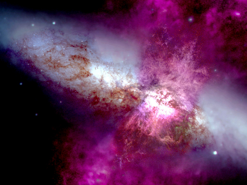 Звездные вспышки в галактике M82 и супергалактический ветер - копия.jpg