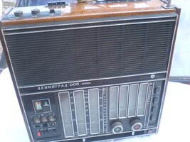 radiopriemnik_leningrad_006_stereo.jpg