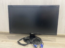 Монитор Benq G2450 01.JPG