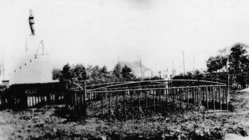 Площадь Свободы 35-47.jpg