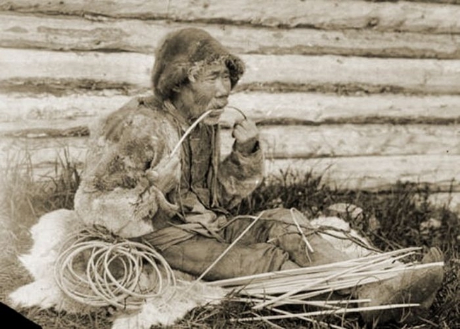 ded-na-rybalke-staryj.jpg