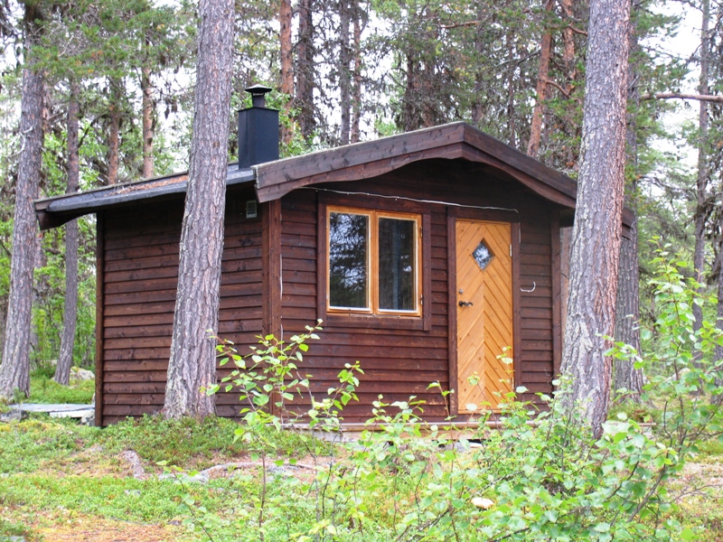 Schweden_Vakkakoski_hutte.jpg