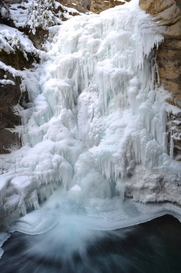 Frozen-Falls-3-634x954.jpg